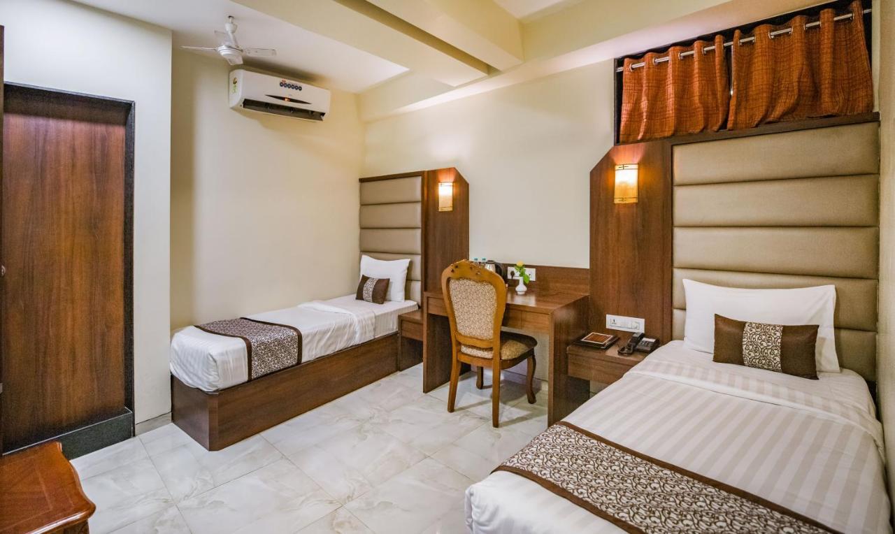 Hotel 24 Seven 3*
