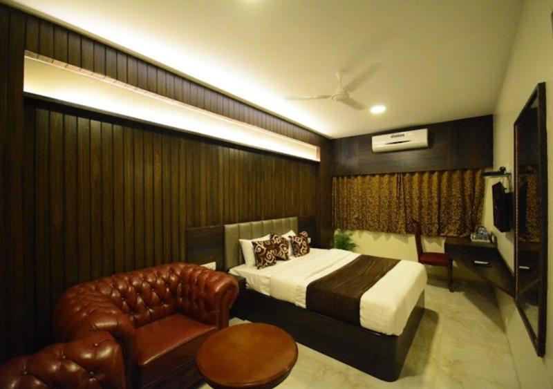 24 Seven Hotel Nashik