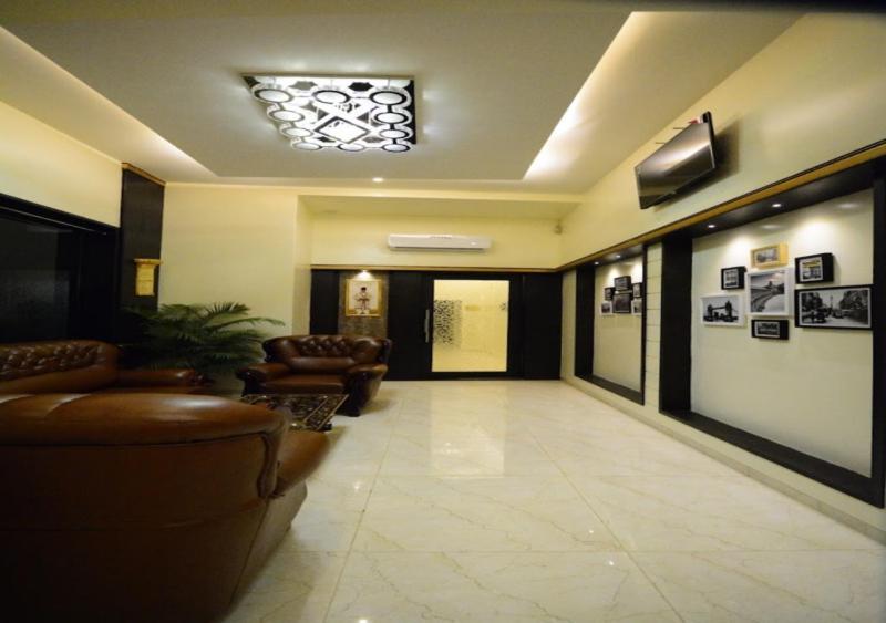 Hotel 24 Seven 3*