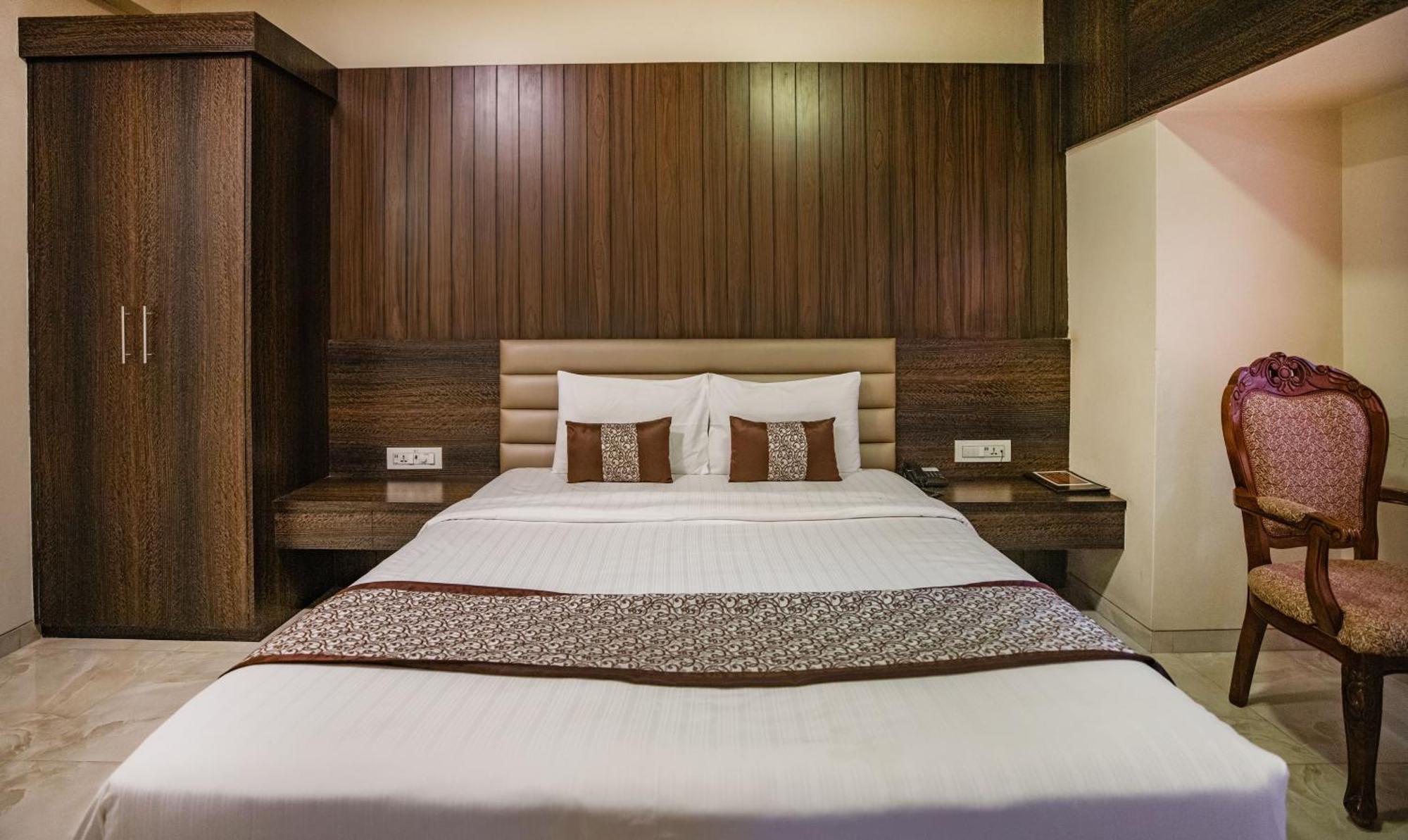 Hotel 24 Seven