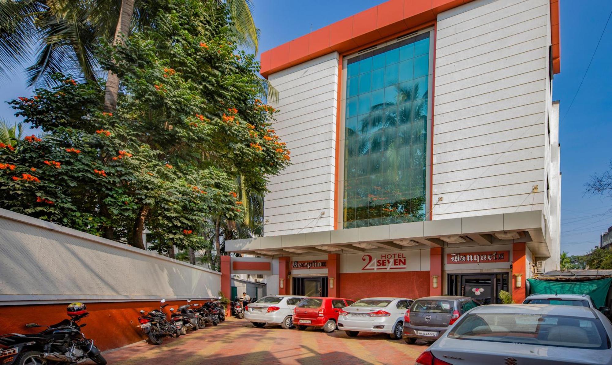 24 Seven 3* Nashik