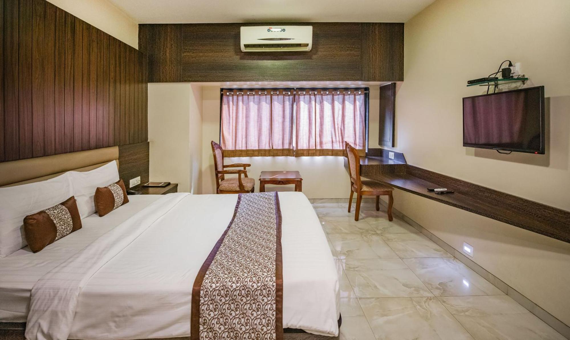 24 Seven Hotel 3*