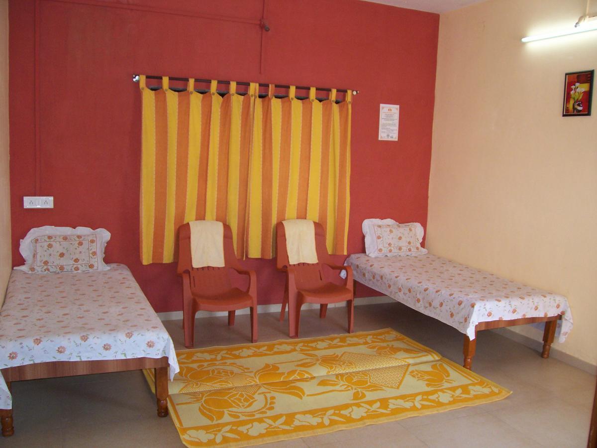 Mtdc Approved Mohiniraj Bed & Breakfast
