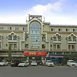 Oyo 4448 Hotel Suresh Plaza