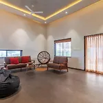 Stayvista\'S Eva Villa - Lakeside Luxury With Modern Decor, Pool & Expansive Lawn - Near Sula