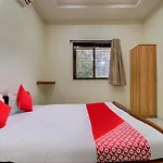 Oyo 75257 Hotel Panchami