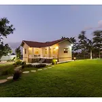 Fox Corner Villa