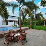 White Coco House 4Bhk