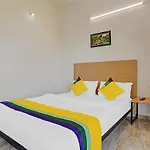 Itsy Hotels Flowers Park