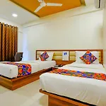 Fabhotel Ramjis Residency