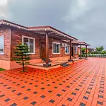 Saffronstays Willowbrook Cedar, Nashik