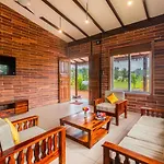 Saffronstays Willowbrook Cedar, Nashik