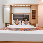 Fabexpress Shanti Inn - Nr Vijay Mamta Theatre, Nashik Road