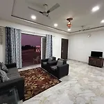 Tripvana Sunset Villa