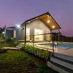 Silver Farm Villa