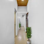 Spot On Jayesh Guest House