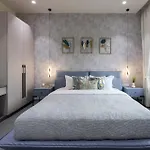 Stayvista At Majestic Whispers With Rooftop Pool