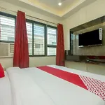 Hotel New Uttam Hira Palace