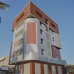 Oyo The Address Hotel