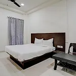 Oyo Hotel Om Sai Lodging