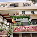 Oyo Hotel Om Sai Lodging