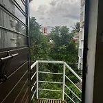 1Bk Comfy & Budget Friendly Stay
