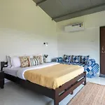 Stayvista At Banyan Bliss With Pool, Bonfire & Lawn