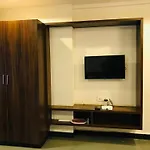 Liva Rooms