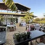 Saffronstays Onellaa, Nashik - Infinity Pool Villa Surrounded By A Vineyard