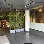 Oyo 10672 Hotel Riviera