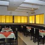 Hotel Excellency Inn