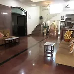 Hotel Kaka\'S Sai Krupa