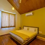 Lake View Holiday Villa Near Sula Wine Yard With 3 Bdrms