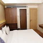 Renovos Hotel Riviera