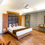 Hotel Seven Heaven