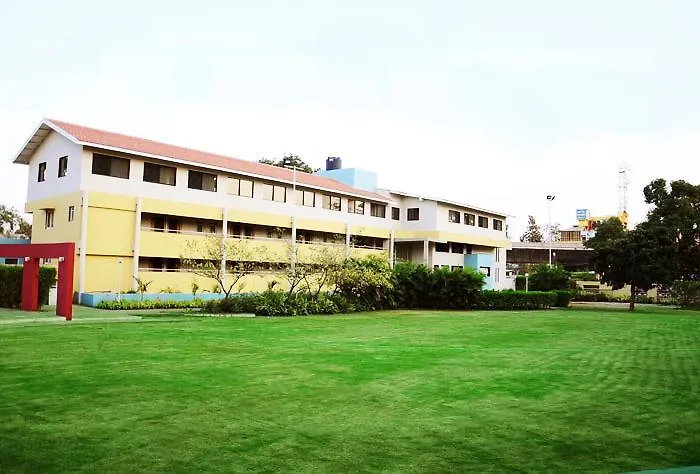 Hotel Palms Residency
