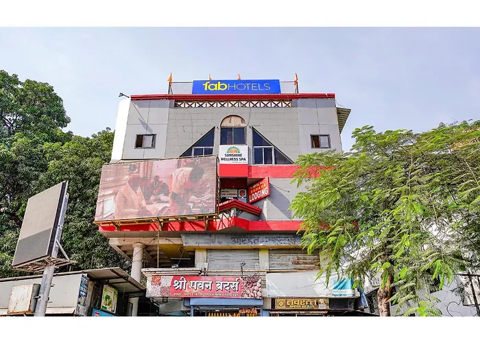 Fabexpress Sai Lodging I - Nr Nashik Railway Station