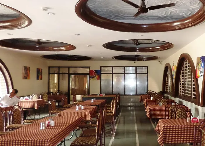 Hotel Ayodhya