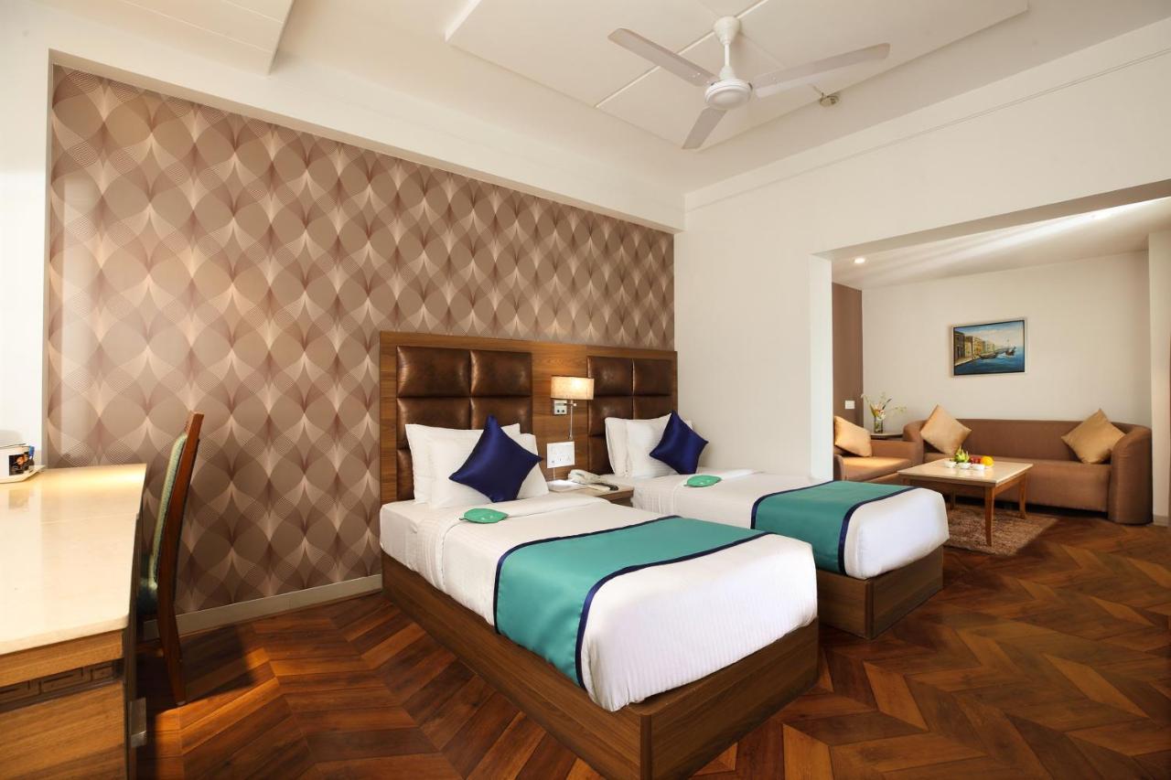 Hotel Click 3*