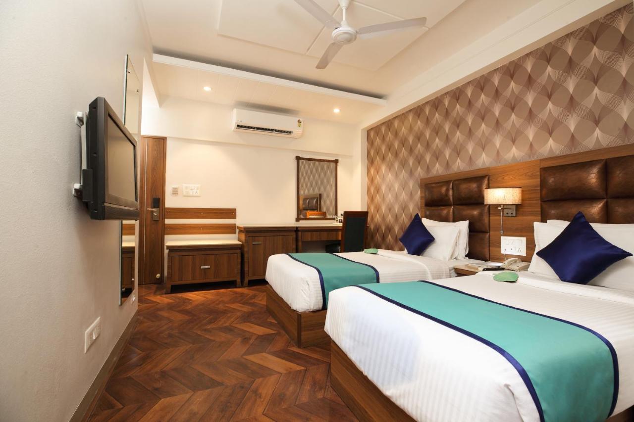 Click Hotel