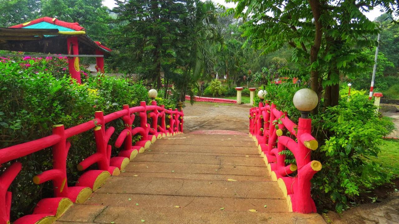 Golden And Farm Hotel Nashik
