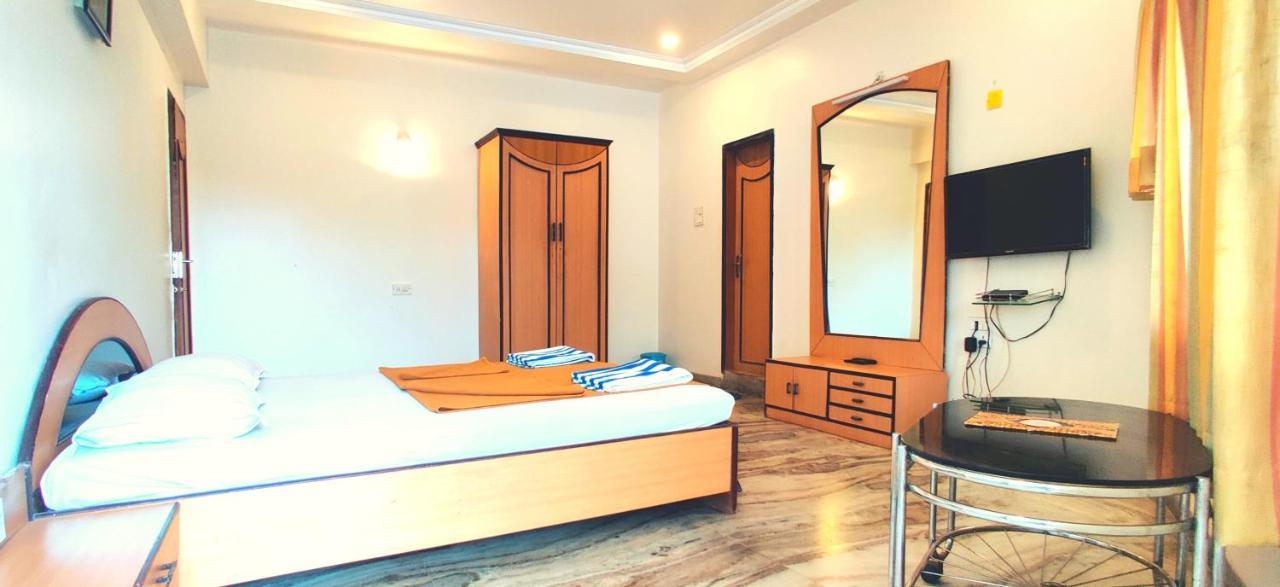 Golden And Farm Hotel Nashik