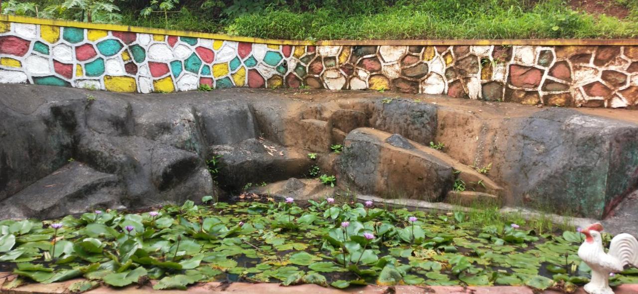 Golden And Farm Hotel Nashik