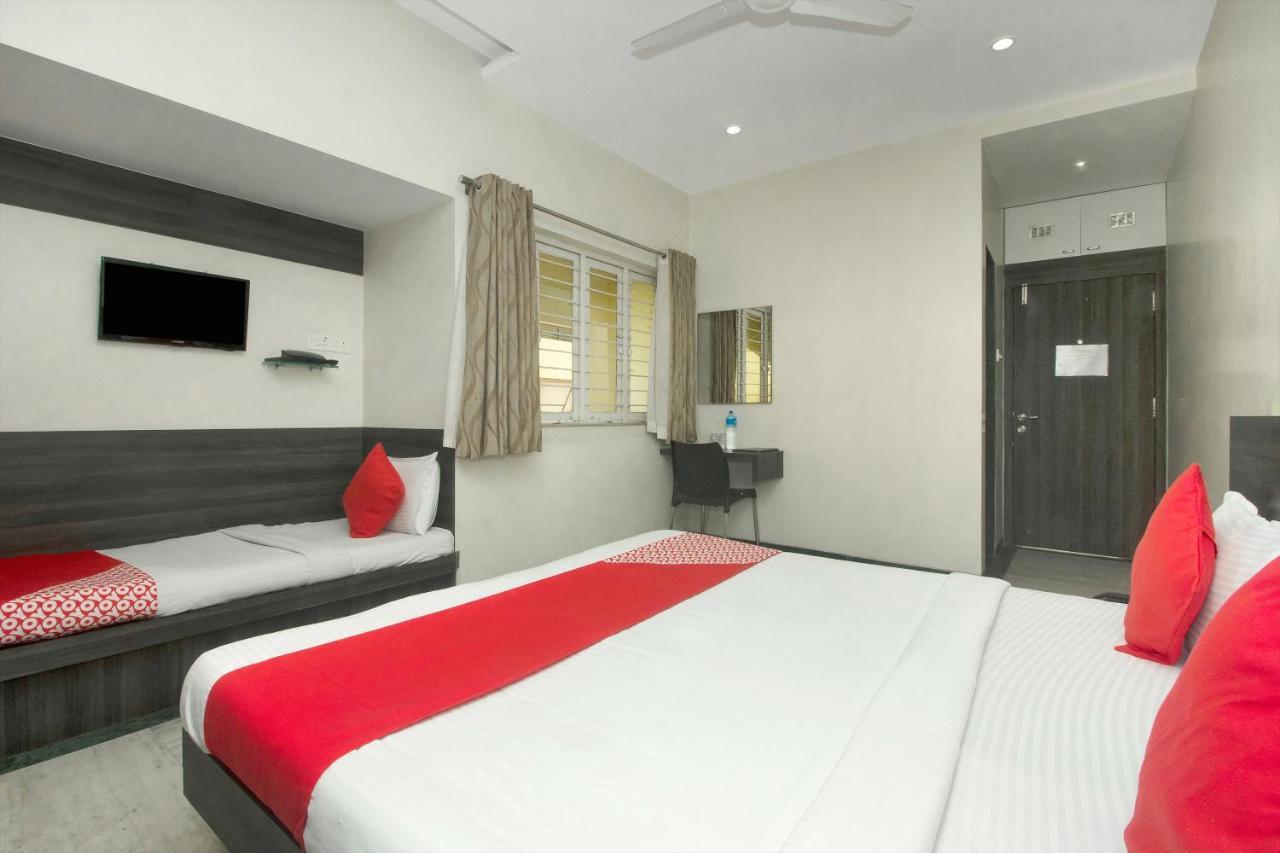 Oyo 4448 Suresh Plaza Hotel Nashik