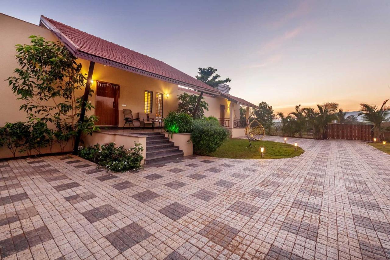 Villa Luna By Stayvista - Lakeside Charm With Terrace, Lush Lawn & Modern Decor Nashik