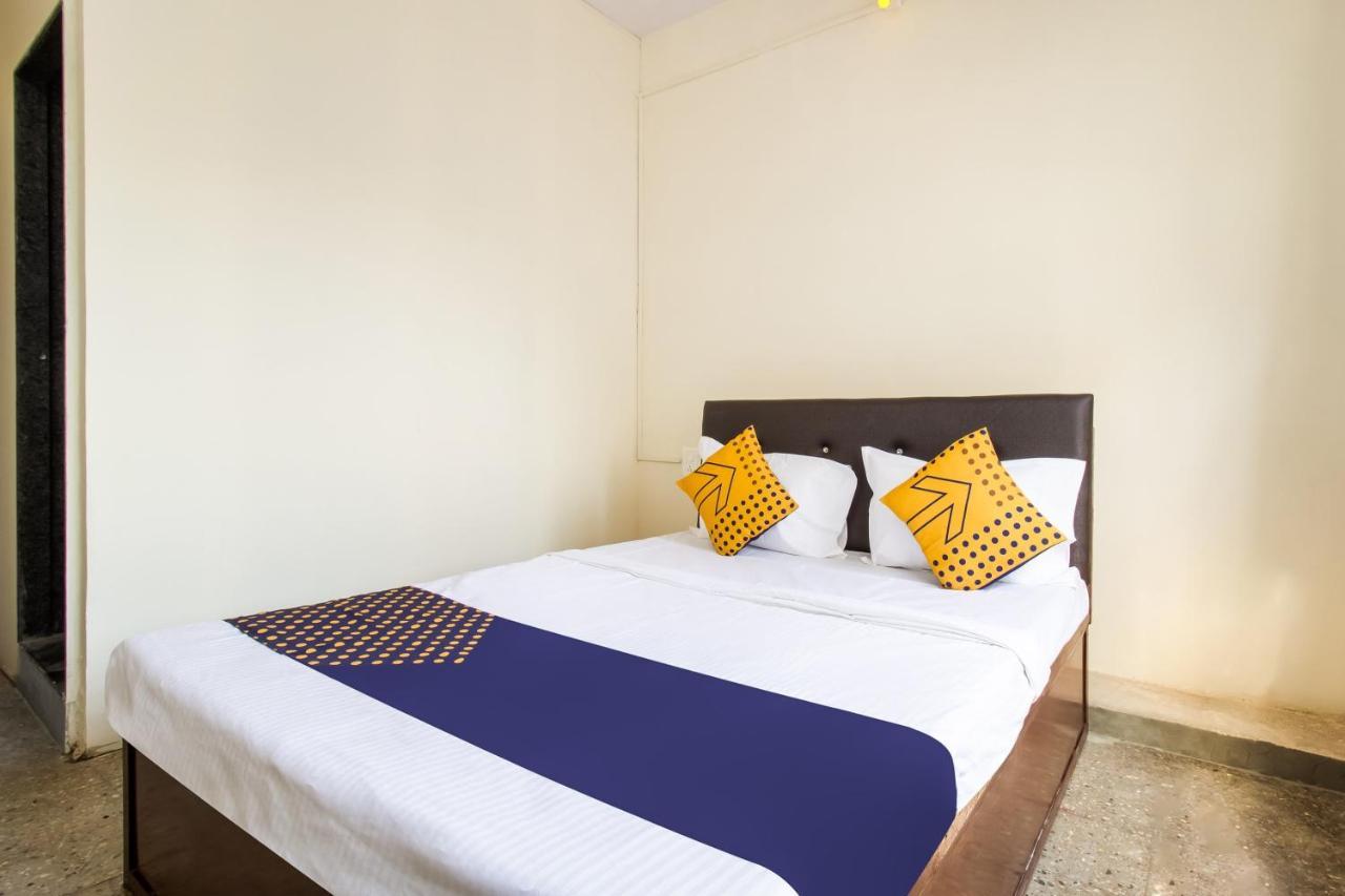 Hotel Spot On 73210 Sanket Lodging Nashik