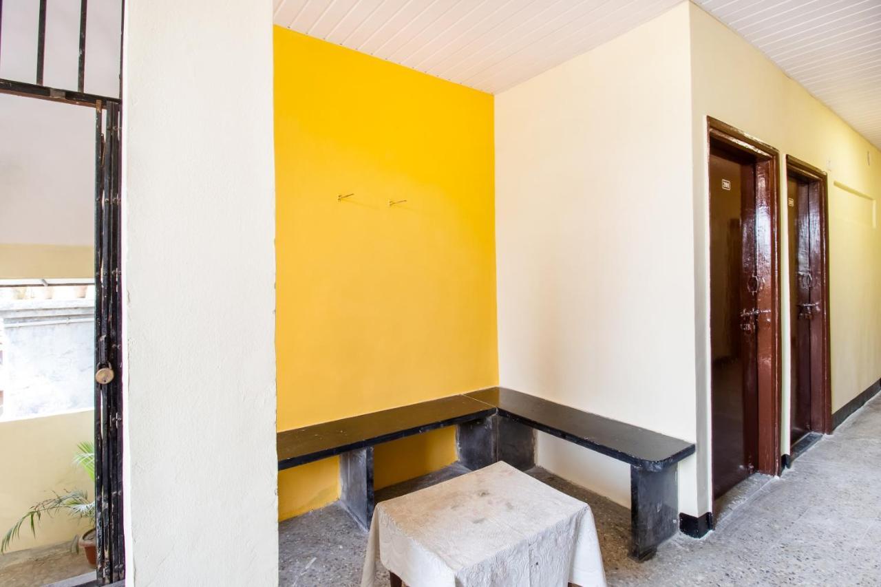 Spot On 73210 Sanket Lodging Hotel
