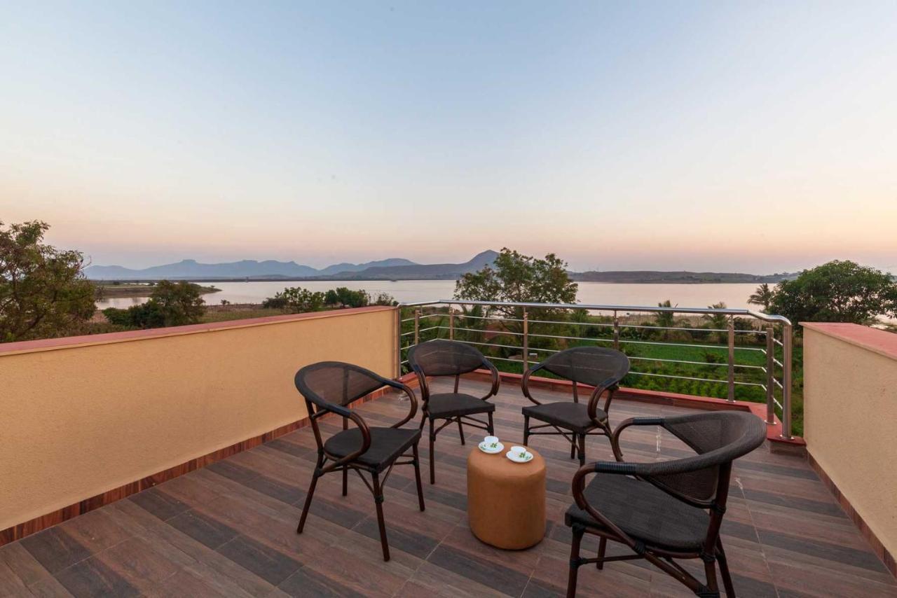 Villa Luna By Stayvista - Lakeside Charm With Terrace, Lush Lawn & Modern Decor