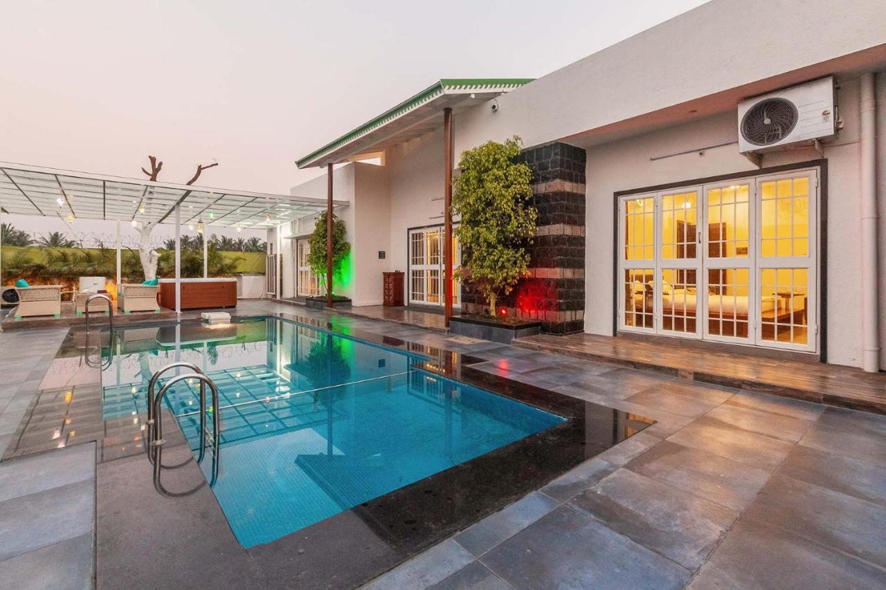 Stayvista's Cobblestone With Pool, Terrace & Gazebo Nashik
