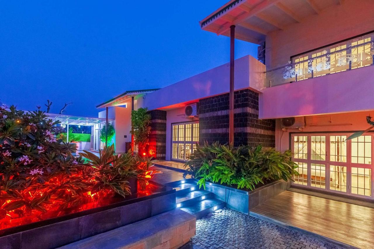 Villa Stayvista's Cobblestone With Pool, Terrace & Gazebo